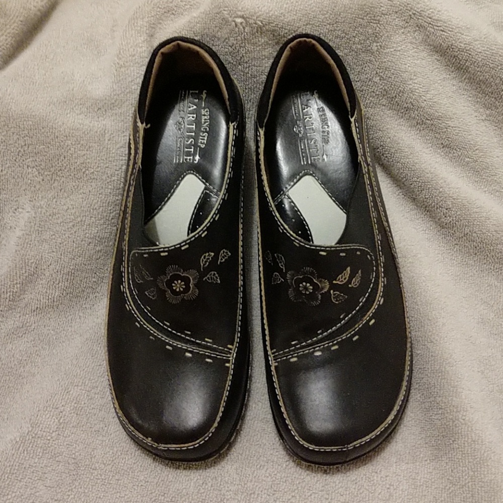 L'Artiste Shoes